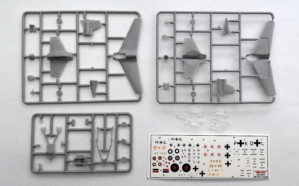 Armory Models 1/144 Me 163B Komet model se Schlepper