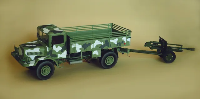 PK Graphica Tatra 128 valník + Zis-3 papírový model