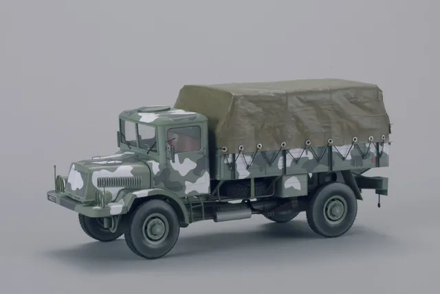 PK Graphica PKG 86 Tatra 128 doplňky zimní kamufláž