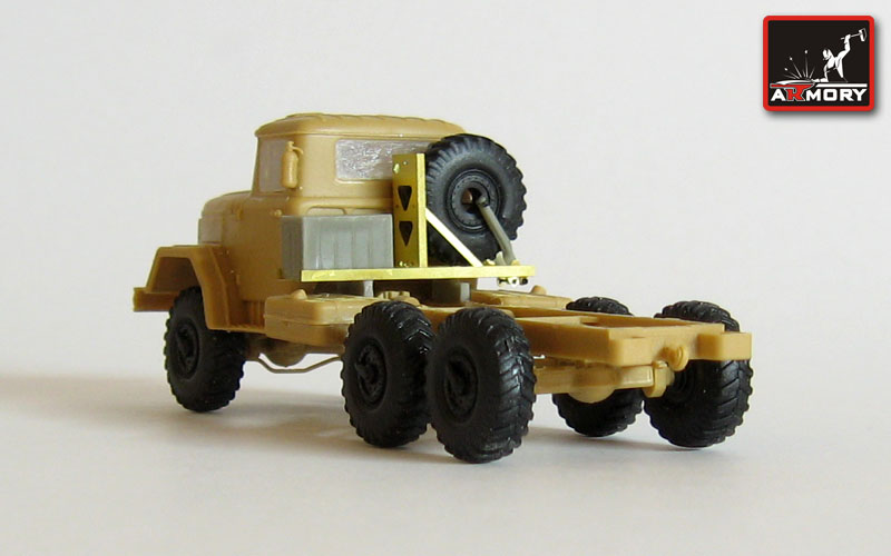 Armory Models VZ-20-350 ZiL-131 1/72 letištní cisterna