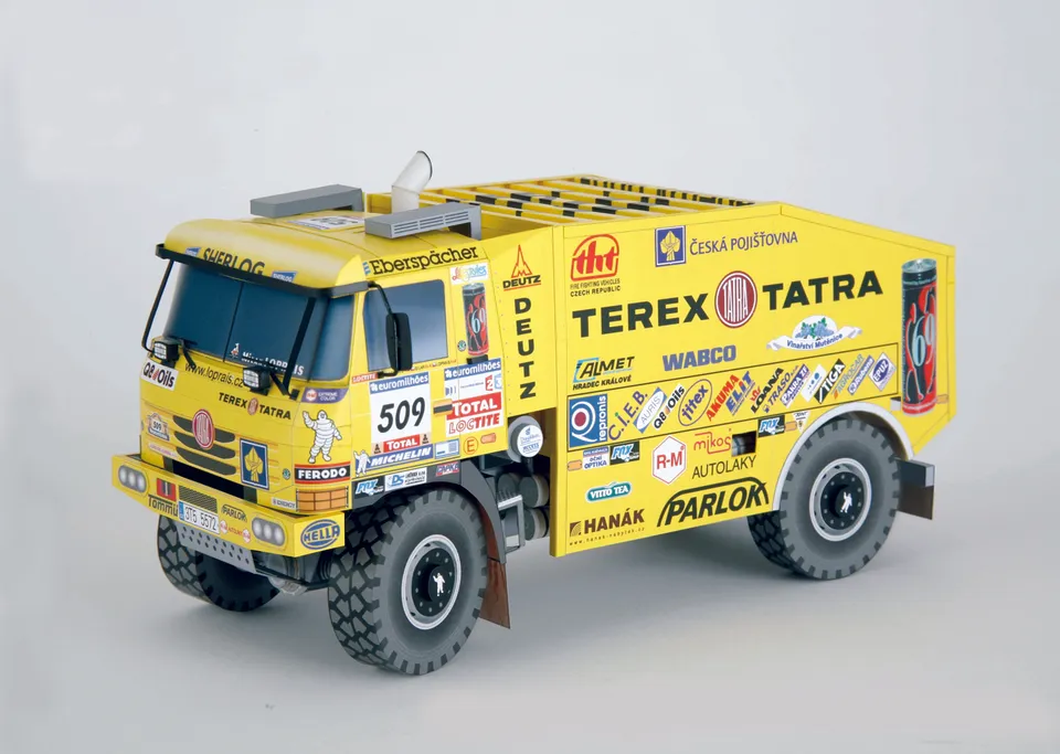 PK Graphica Tatra 815 Dakar 2006 Loprais papírový model