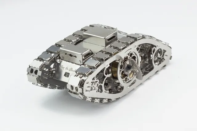 Time for Machine Marvel Tank 3 Standard kovová stavebnice pojízdná
